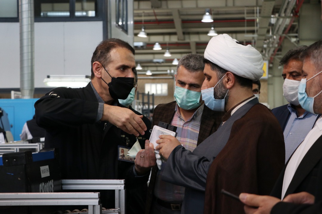 نماینده مردم رودسر در مجلس شورای اسلامی: تلاش مجلس برای رفع مشکلات در صنعت خودروسازی